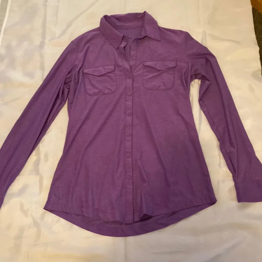 Eddie Bauer Travex button down. small vacation travel purple - Picture 1 of 8